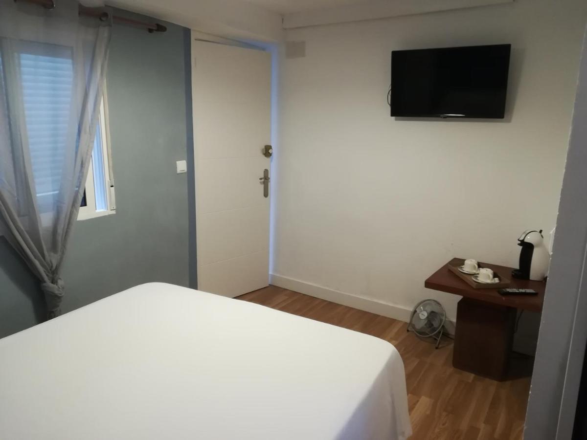 Hostal The Monkey Room Marbella Ngoại thất bức ảnh