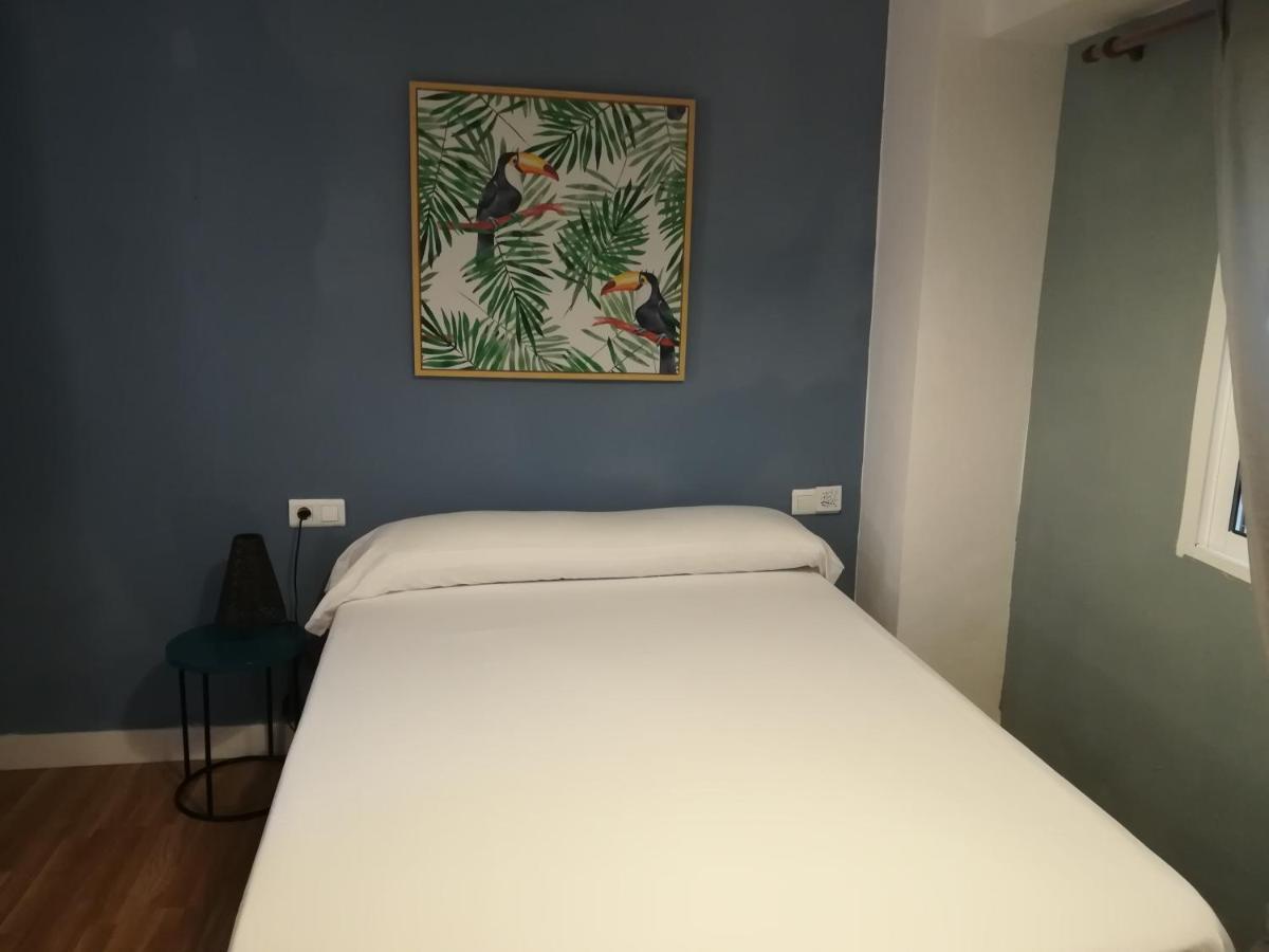 Hostal The Monkey Room Marbella Ngoại thất bức ảnh