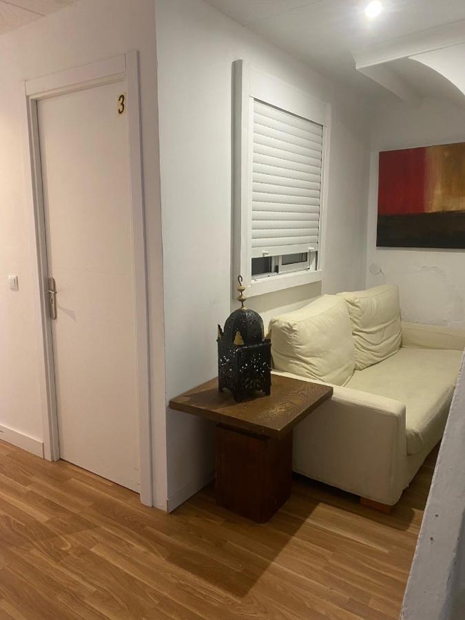 Hostal The Monkey Room Marbella Ngoại thất bức ảnh