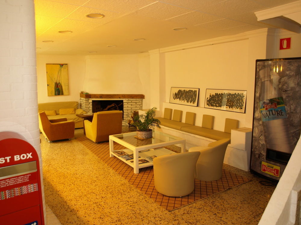 Hostal The Monkey Room Marbella Ngoại thất bức ảnh