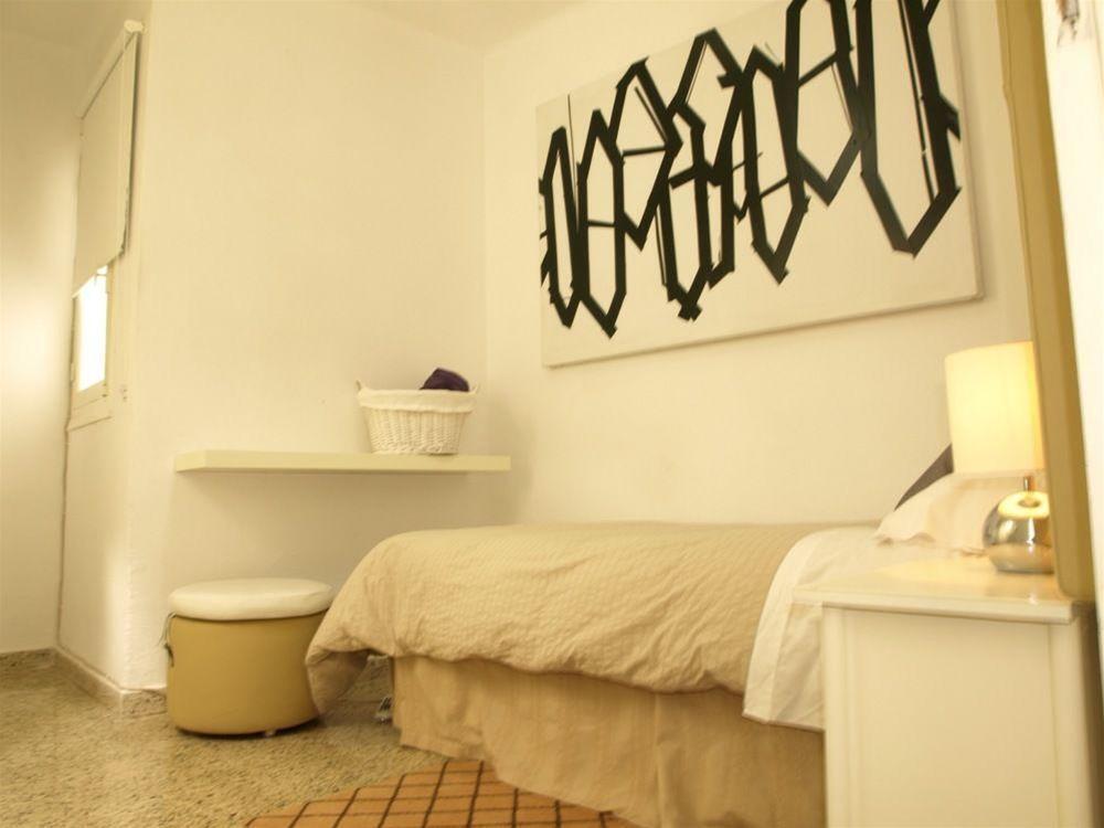 Hostal The Monkey Room Marbella Ngoại thất bức ảnh